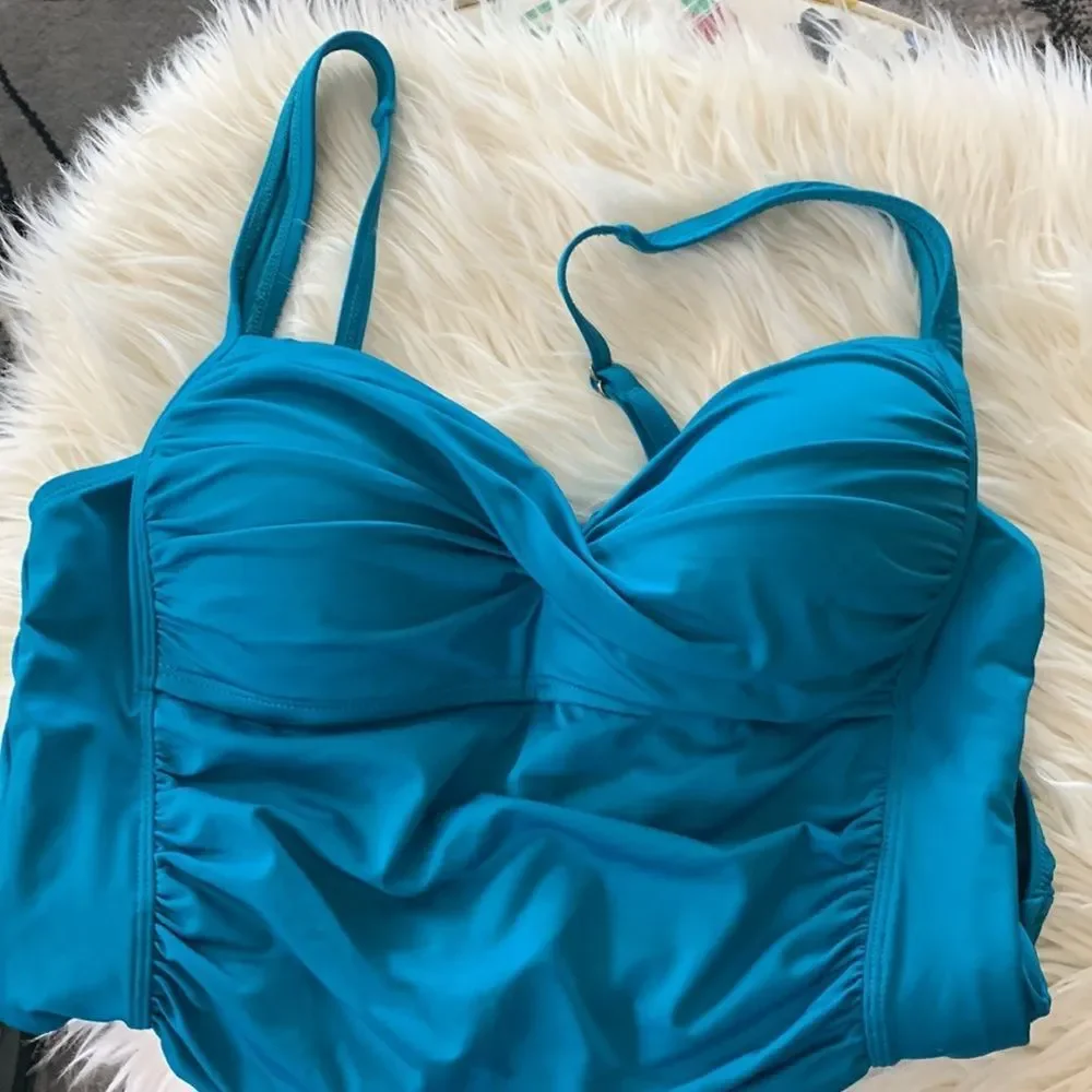 Liz Claiborne liz claiborne